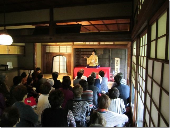 加賀屋新田会所跡での寄席の様子